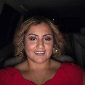 Meet your Posher, Elizabeth